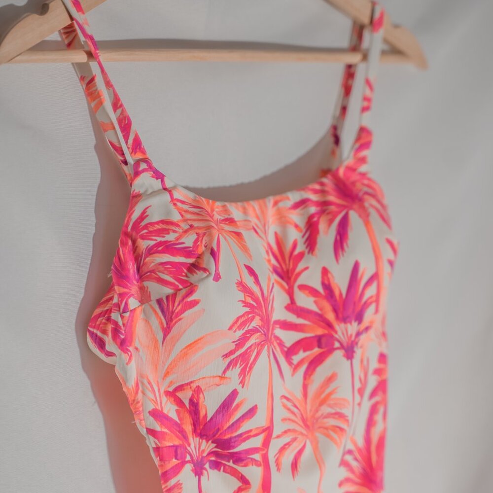 NWT Shade & Shore Pink Palm Print One Piece Swimsuit Small - Picture 5 of 7
